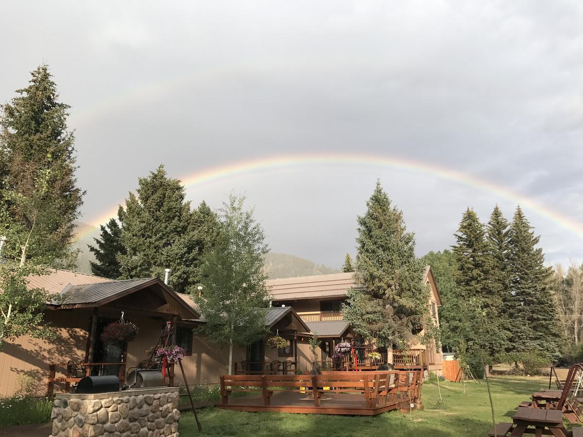 Copper King Lodge ريد ريفر المظهر الخارجي الصورة